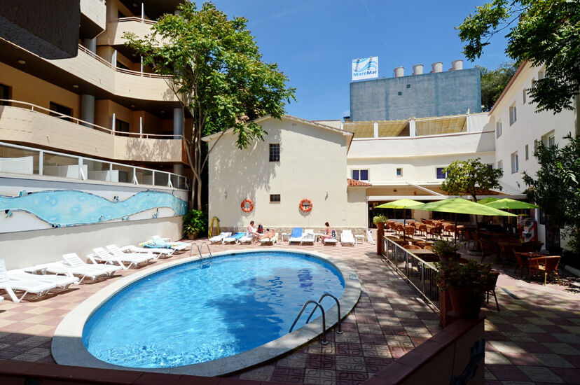 มอร์มาร์ โฮเต็ล Hotel โยเรตเดมาร์ ภายนอก รูปภาพ